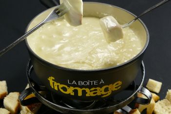 Où manger les meilleures fondues en Suisse romande?