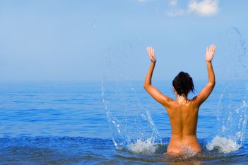 Top 8 des plages naturistes en Suisse