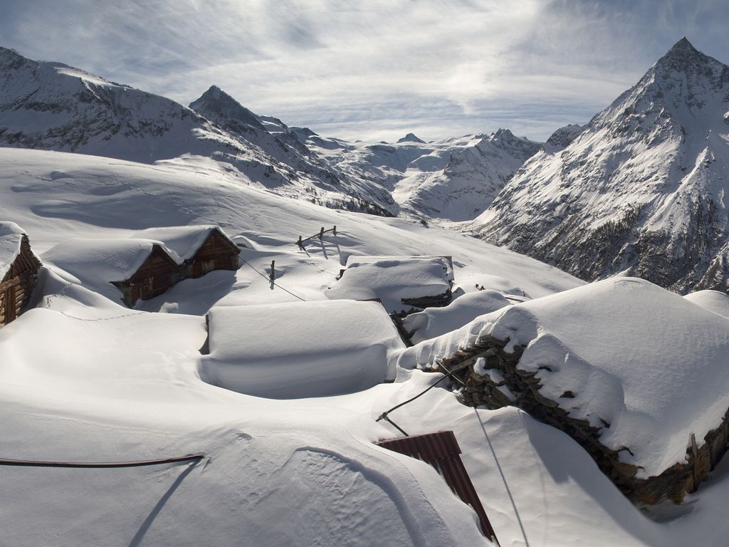 Les plus belles balades à raquettes de Suisse romande: balade à raquettes de La Forclaz aux Mayens de Bréona