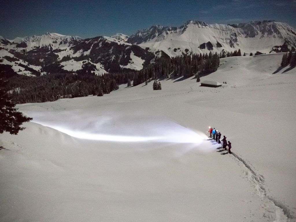 Les plus belles balades à raquettes de Suisse romande: le Schwyberg Trail à Schwarzsee