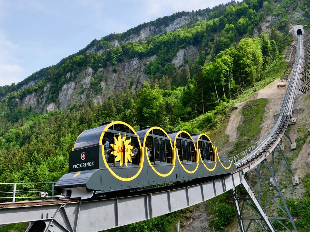 Stoosbahn - record du funiculaire le plus raide du monde