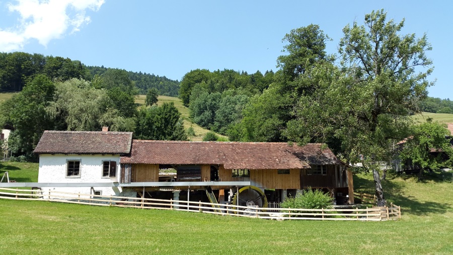 Scierie Paroz à Saicourt
