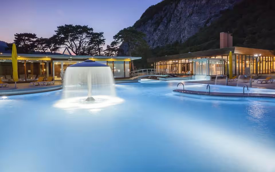 Bains thermaux de Lavey-les-Bains, Alpes vaudoises.