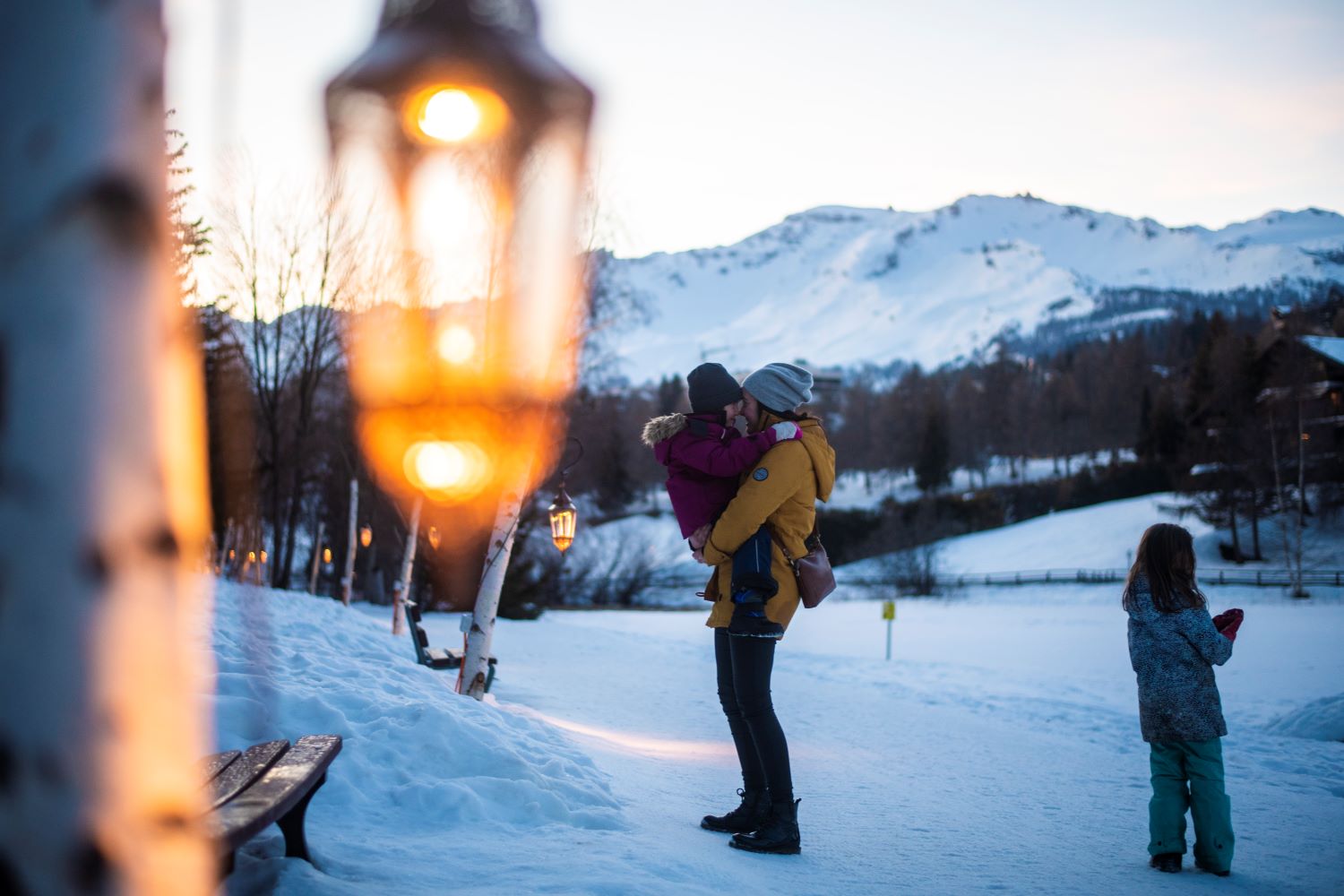 Le Chemin des Lanternes ajoute la poésie à la beauté naturelle de l'hiver.