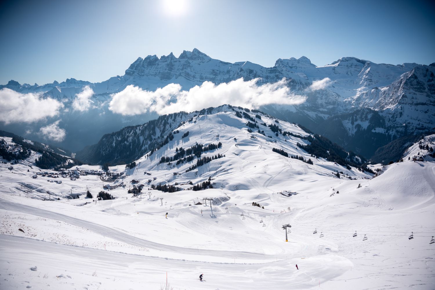 Vue sur les Dents du Midi depuis le sommet des pistes des Portes du Soleil.