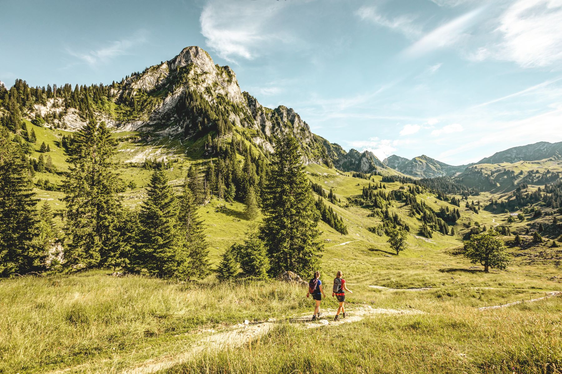 Les paysages de la vallée de la Brecca semblent issus d'un autre monde. © Switzerland Tourism / Jan Geerk