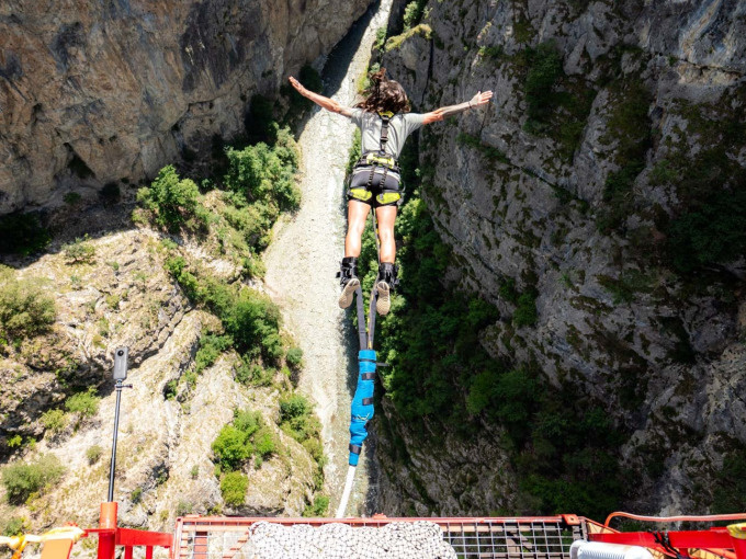 Bungy Niouc offre un bel éventail de sensations renversantes.