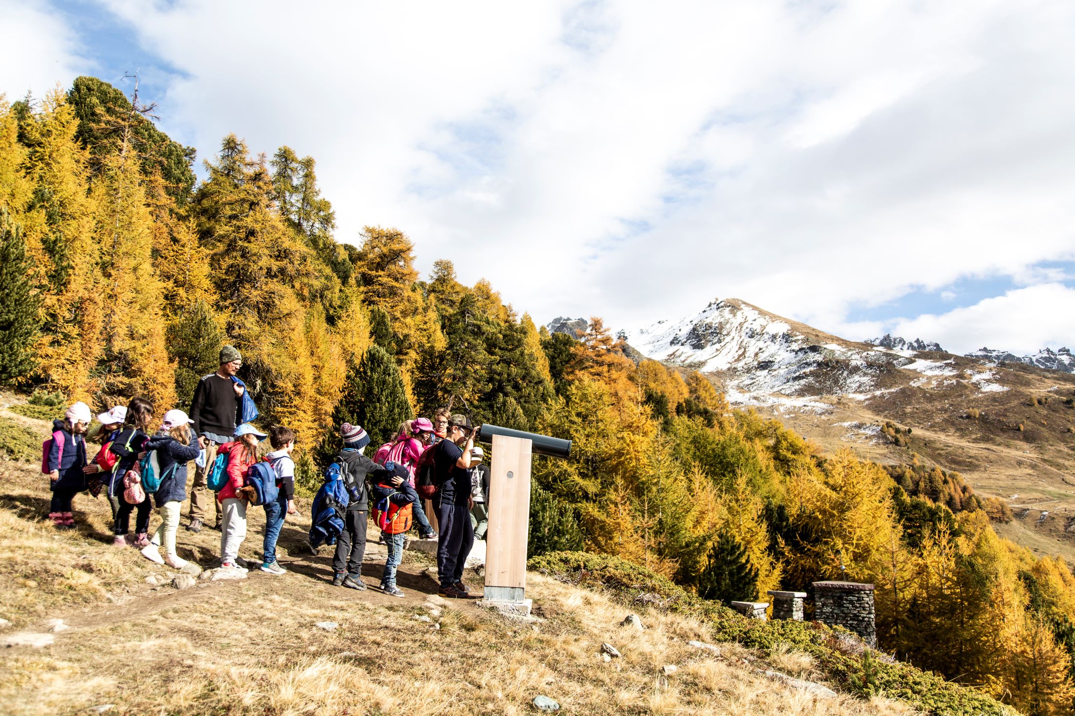Chemin des planètes en Valais